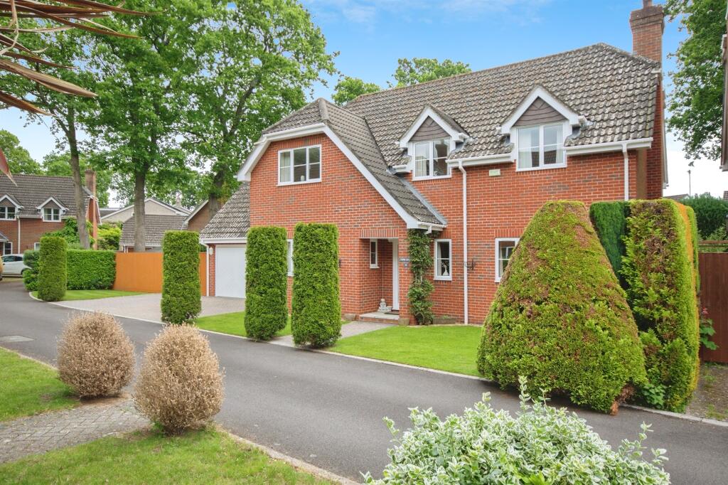 House in Verwood, Dorset - View 4