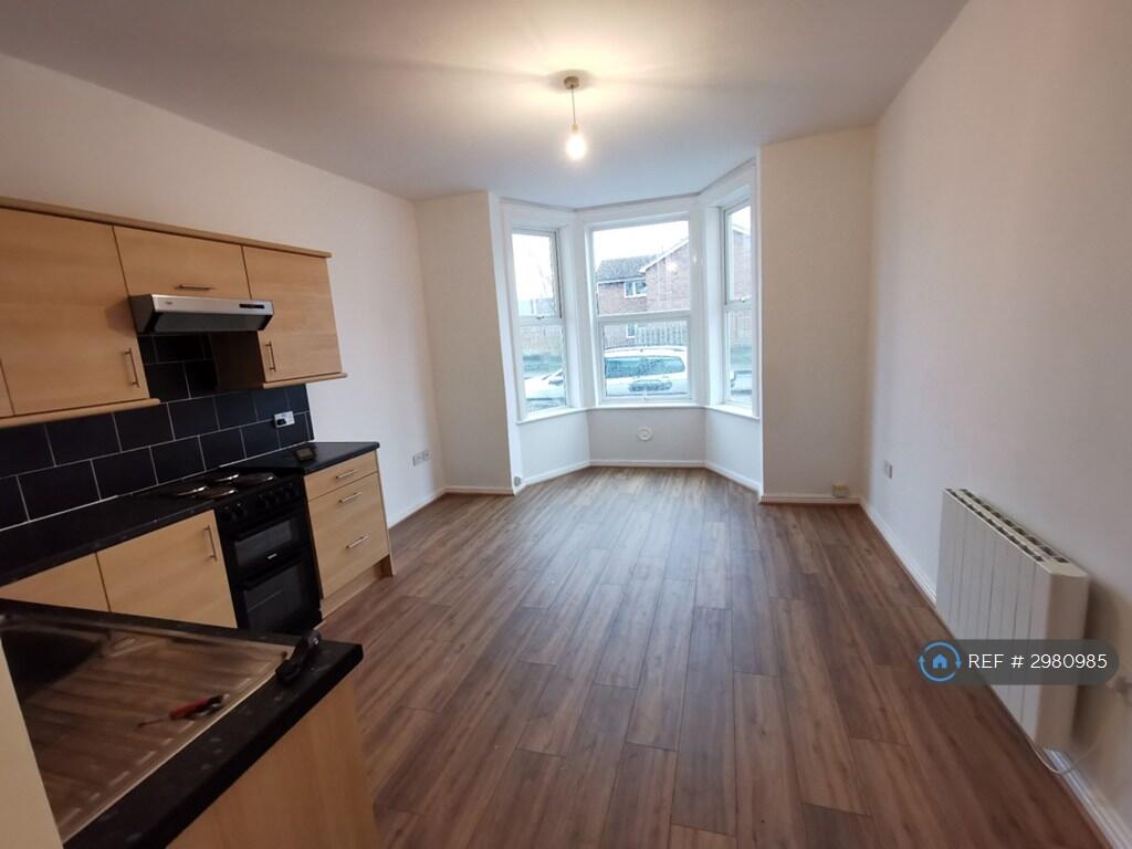 Main image of property: Queens Court, Great Yarmouth, NR30