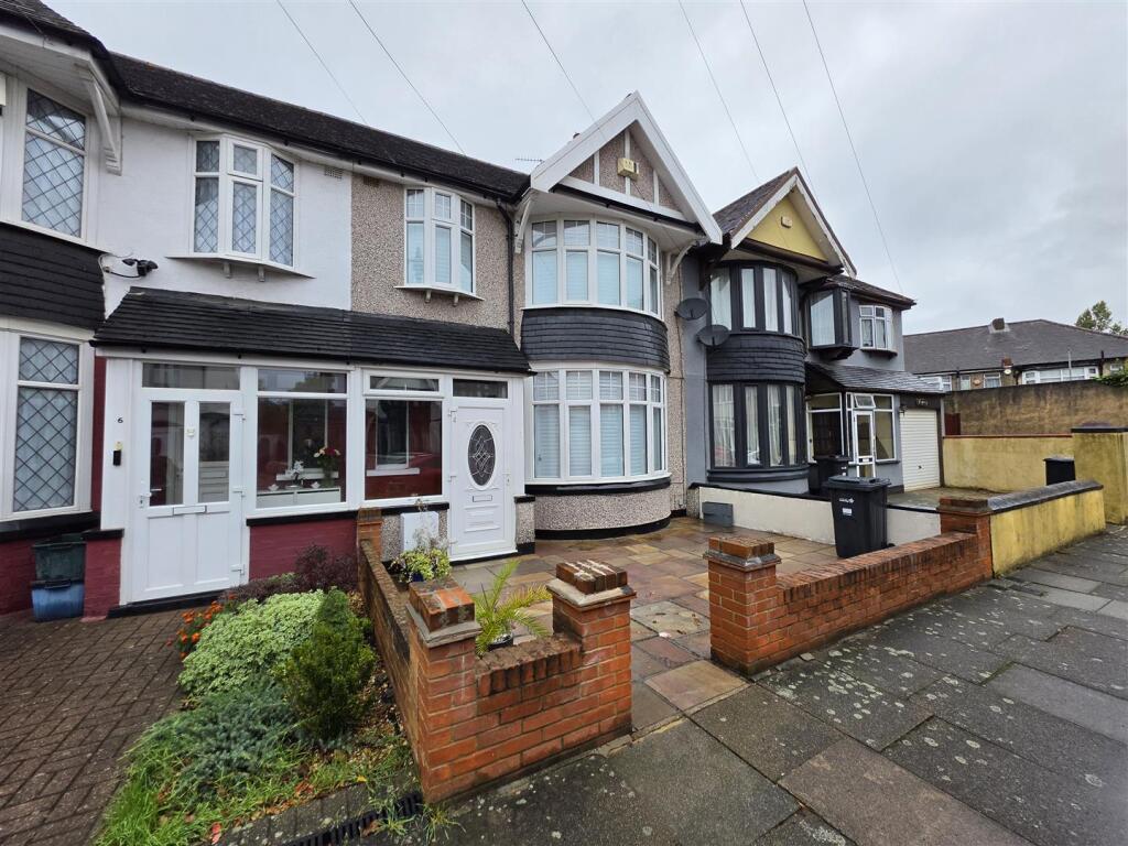 3-bed terraced on Malvern Drive, Ilford, £550,000