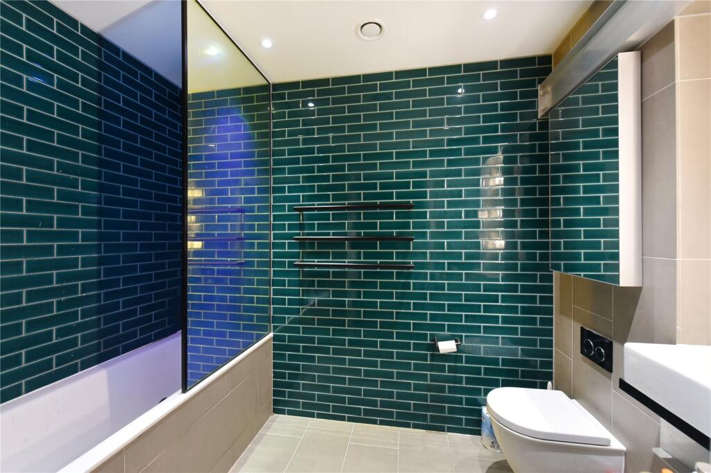 Apartment in London, Royal Borough of Greenwich - View 4