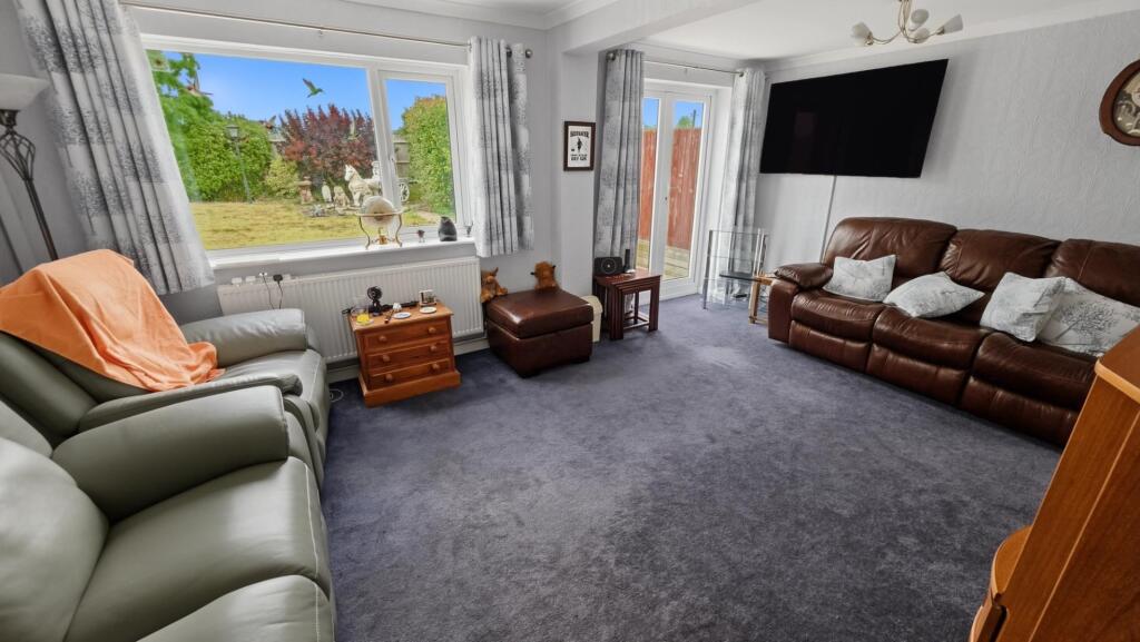 Northampton Road, Roade, Northampton - View 4