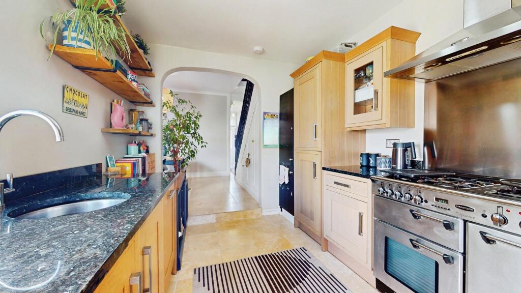 House in Cardiff, Whitchurch - More