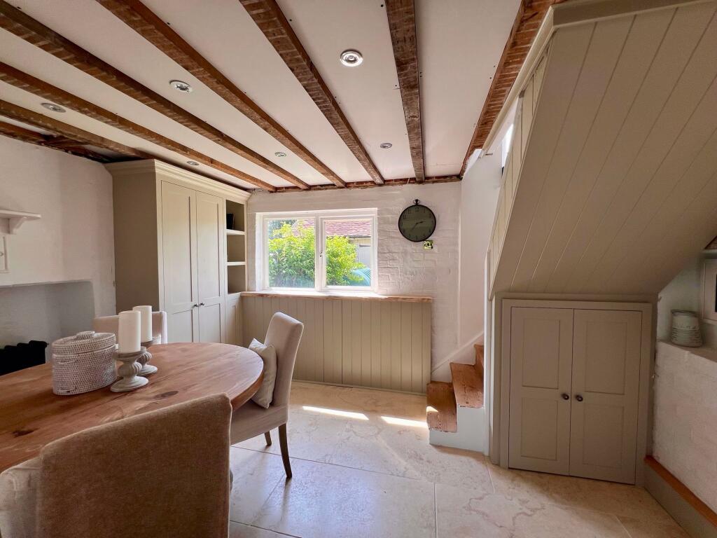 House in Redhill - View 5
