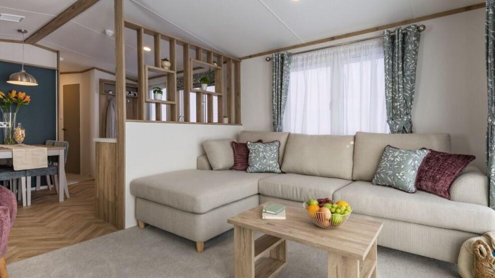 Two Bed Regal Hemsworth, Bredon View, Pershore, Worcestershire, WR10 3DY - View 2