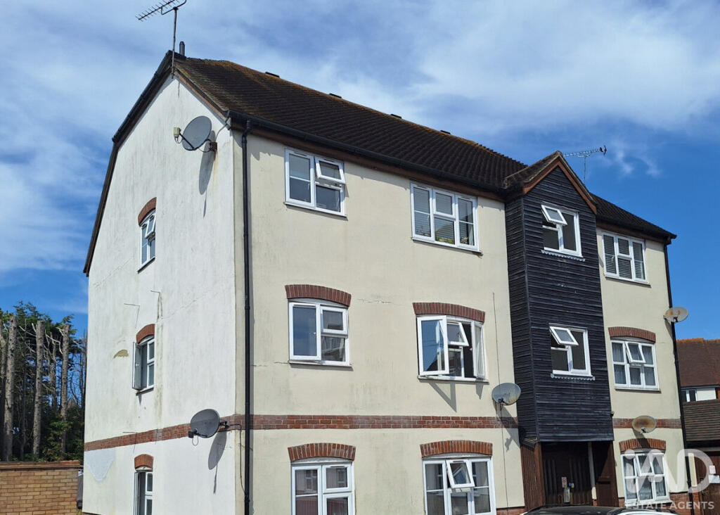Main image of property: Thornborough Avenue, South Woodham Ferrers, Chelmsford, CM3