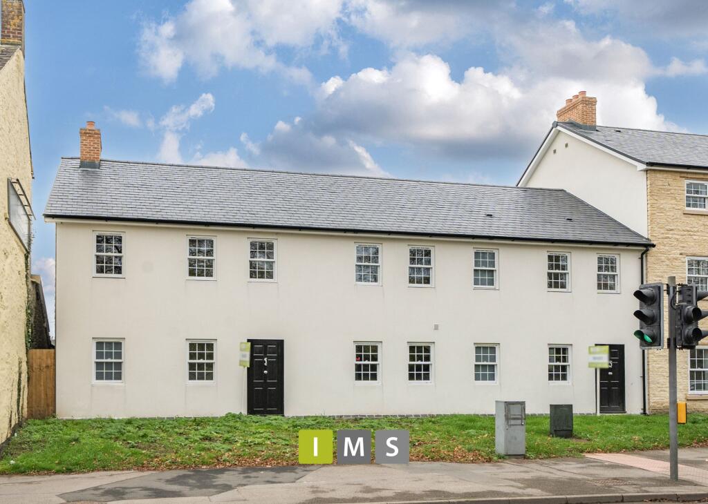 Main image of property: Kingsclere Road, Bicester, OX26