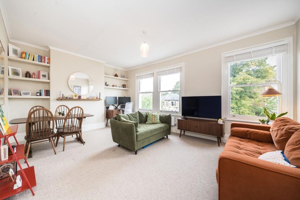 Apartment in London - View 2