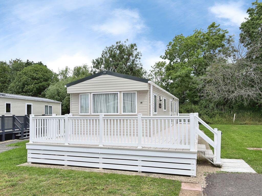 Main image of property: Willow View, Cotswold Hoburne, Cotswold Lakes