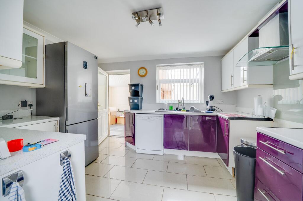 Ash Lea Drive, Donnington, TF2 photo 3
