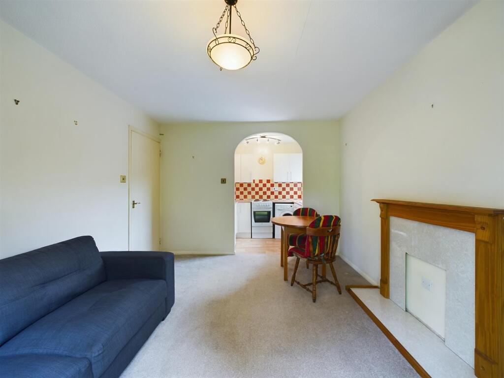 Additional image 6 of 94 Kendal Grove Solihull B92 0PS