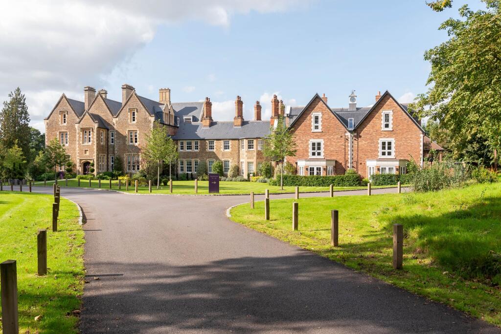 Main image of property: Besselsleigh, Abingdon, OX13