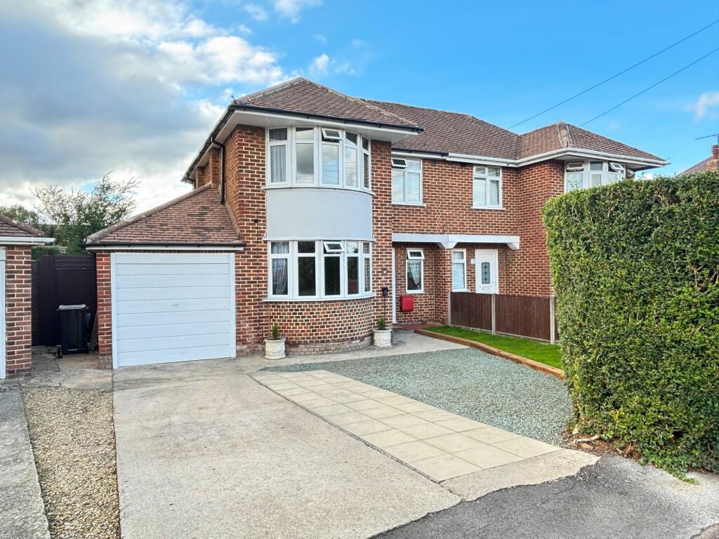 Main image of property: Lea Crescent, Longlevens, GL2