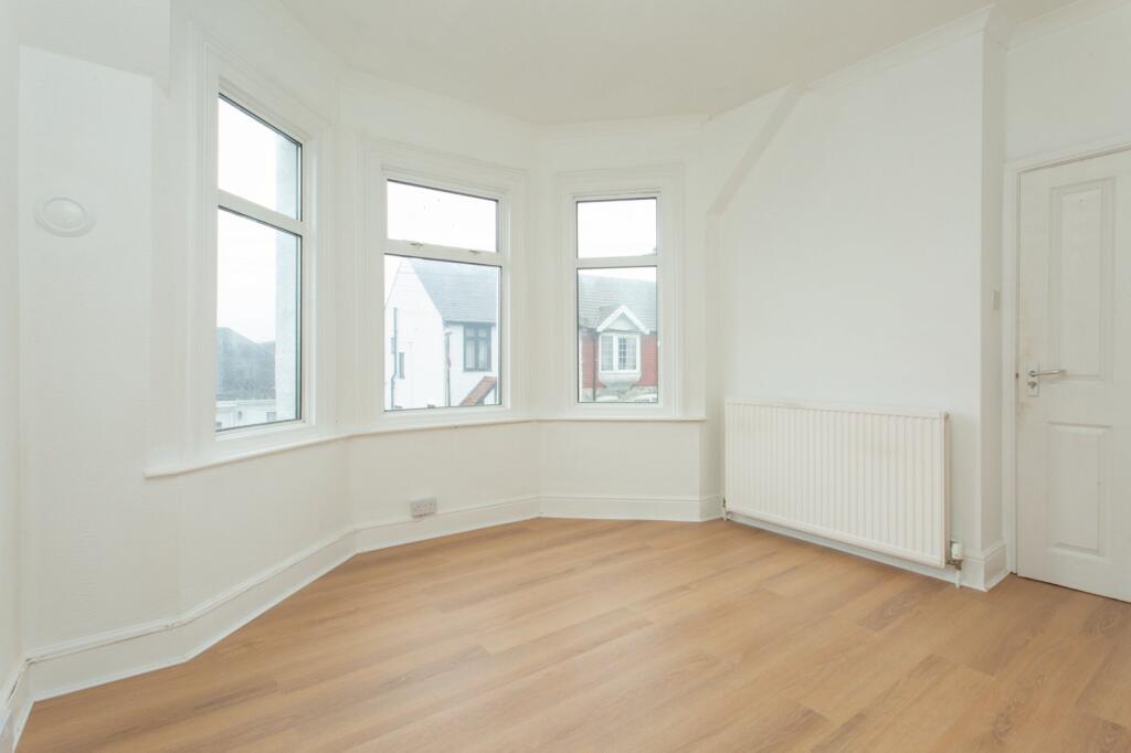 Fleetwood Avenue, Herne Bay, Kent, CT6 photo 3
