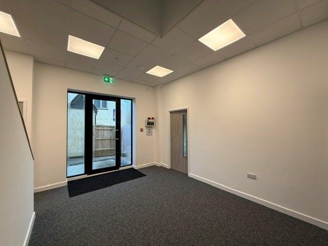 113 London Road interior 9.jpg