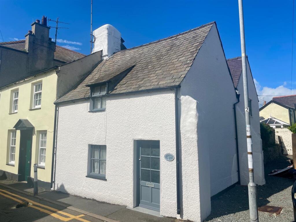 Main image of property: Chapel Street, Beaumaris