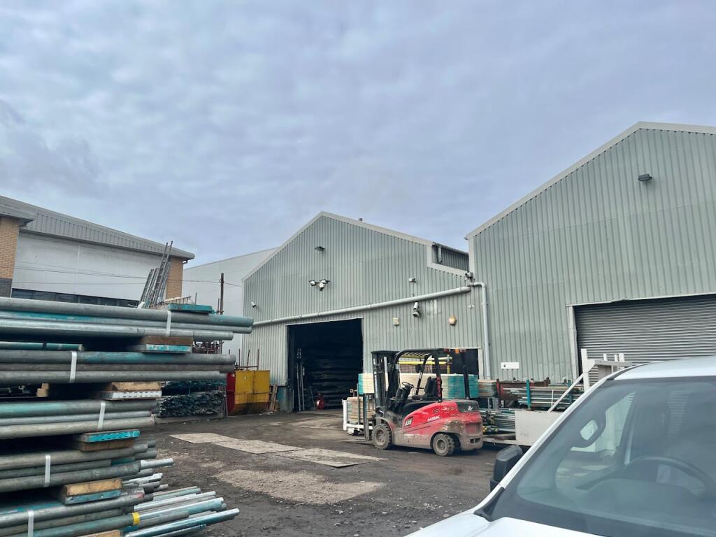 Main image of property: Unit B Bradleys Business Centre, Central Way, Feltham, TW14 0XQ