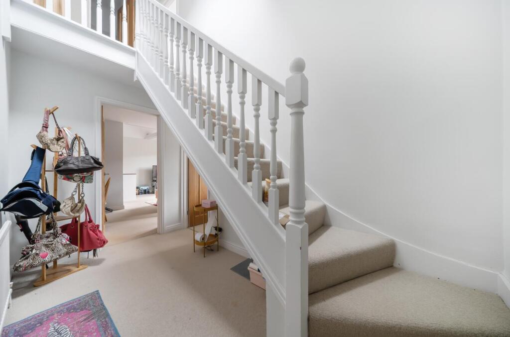 Apartment in South Oxfordshire, Thame - View 5