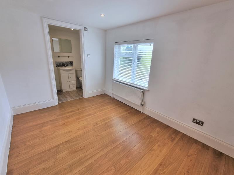 House in Guildford, Slyfield - View 5