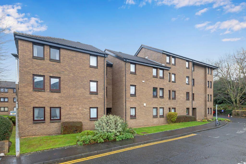 Main image of property: 18/4 Boat Green, Canonmills, Edinburgh, EH3 5LW
