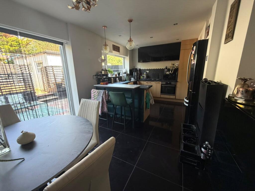 House in Gravesham, Springhead, Shears Green - View 5