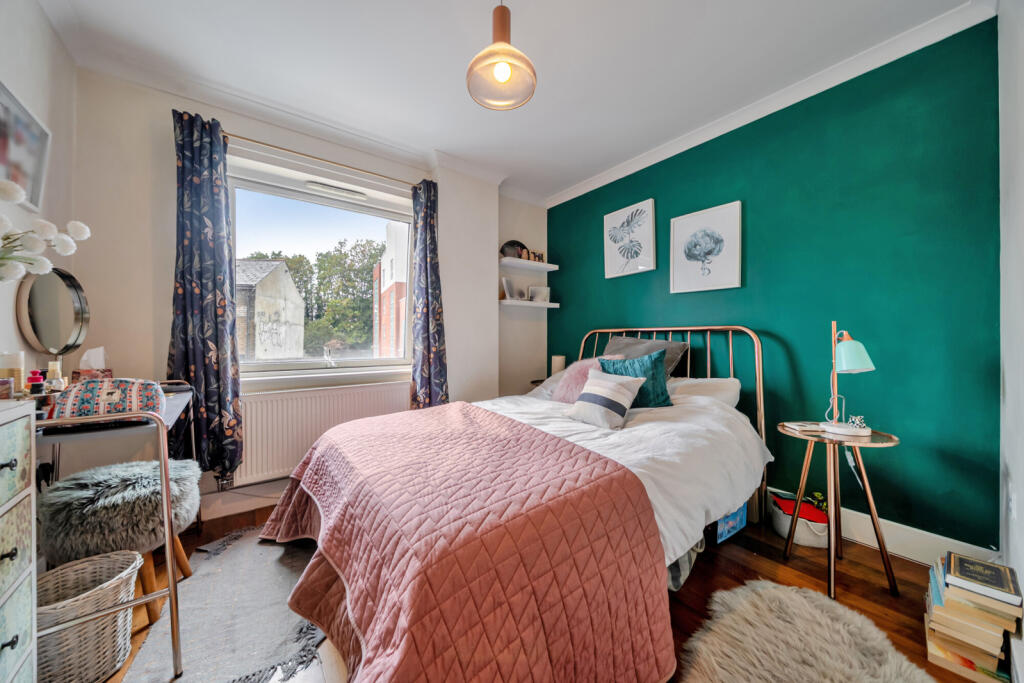 Apartment in London - View 3