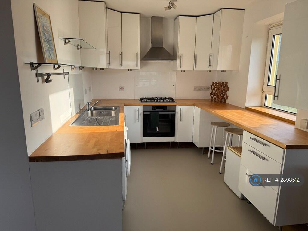 Main image of property: Ethelburga Tower, London, SW11