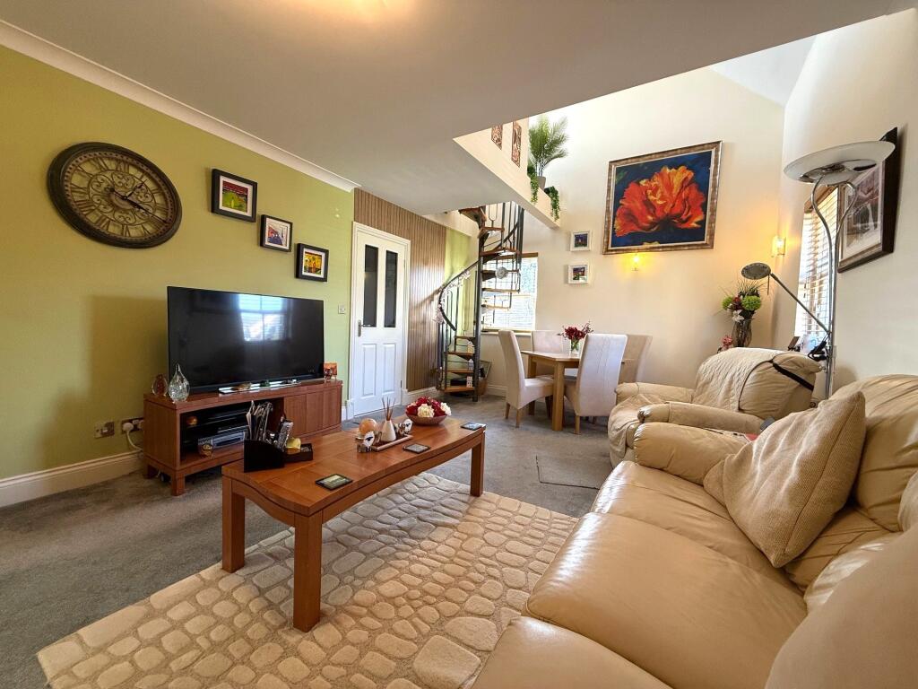 House in Durham - View 4