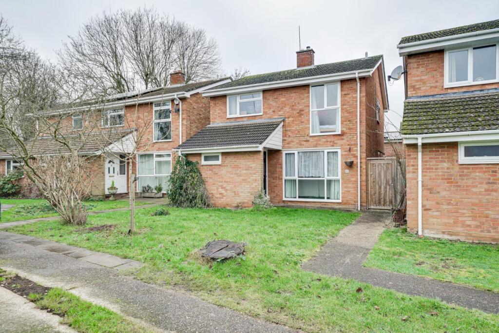 4-bed detached on Camberton Road, Leighton Buzzard, £475,000
