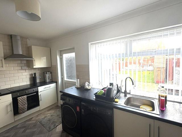 House in Hull, Kingston upon Hull - View 2