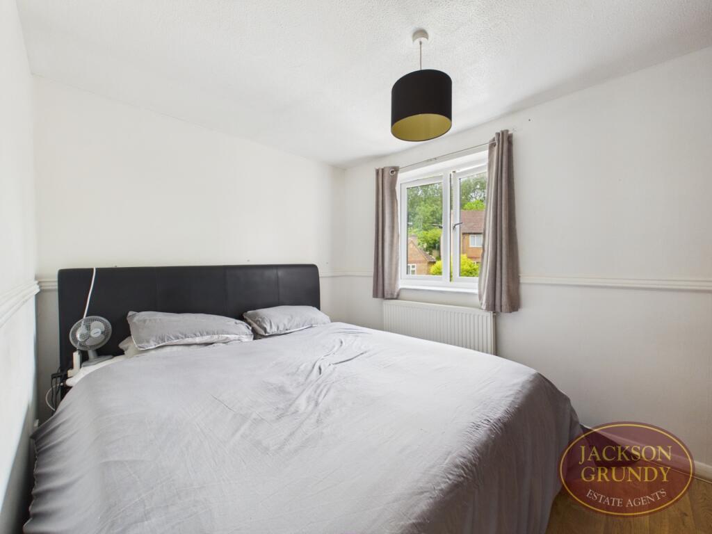 House in Daventry, West Northamptonshire - More