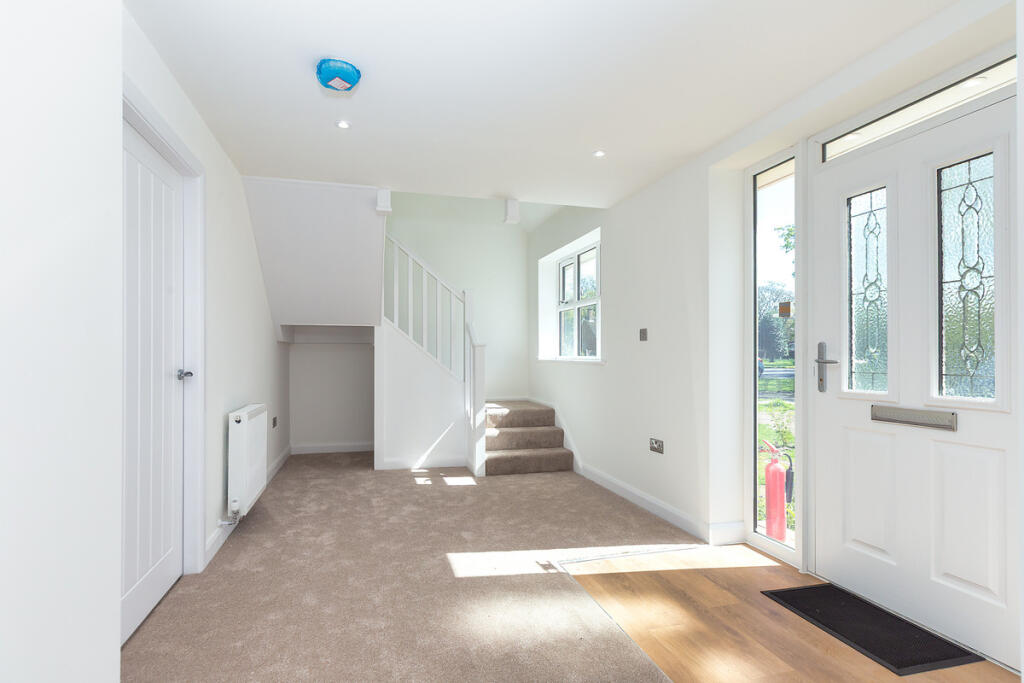 Melton Grove, Lytham St Annes, FY8 photo 4
