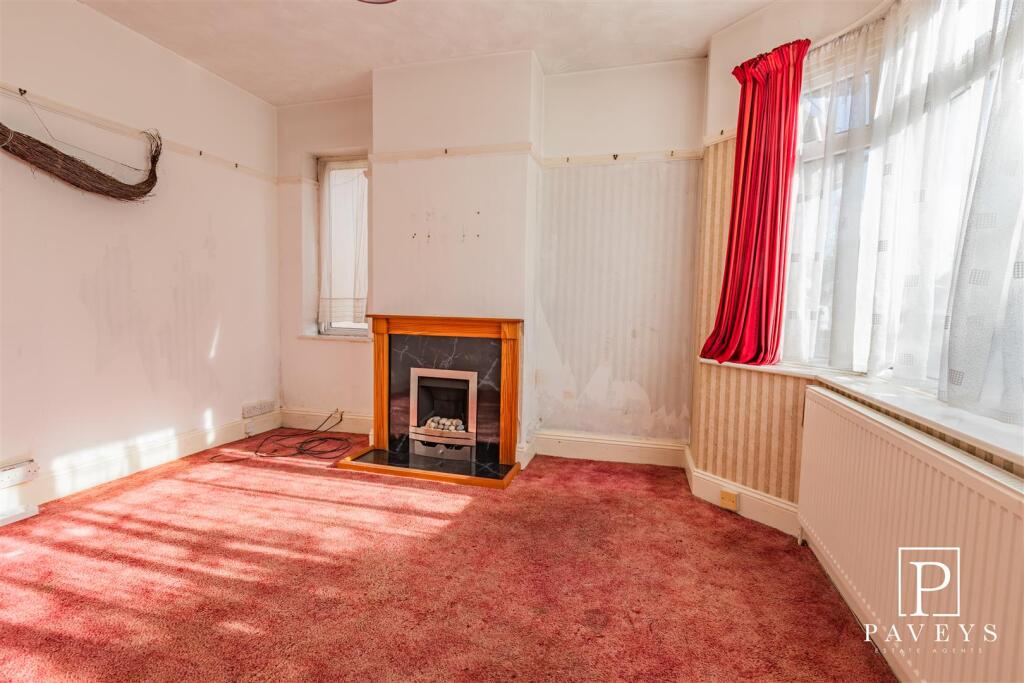 House in Clacton-on-Sea, Holland-on-Sea - More