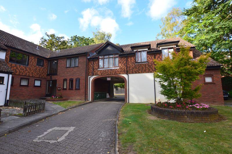 Main image of property: Oakdene Close, Hatch End