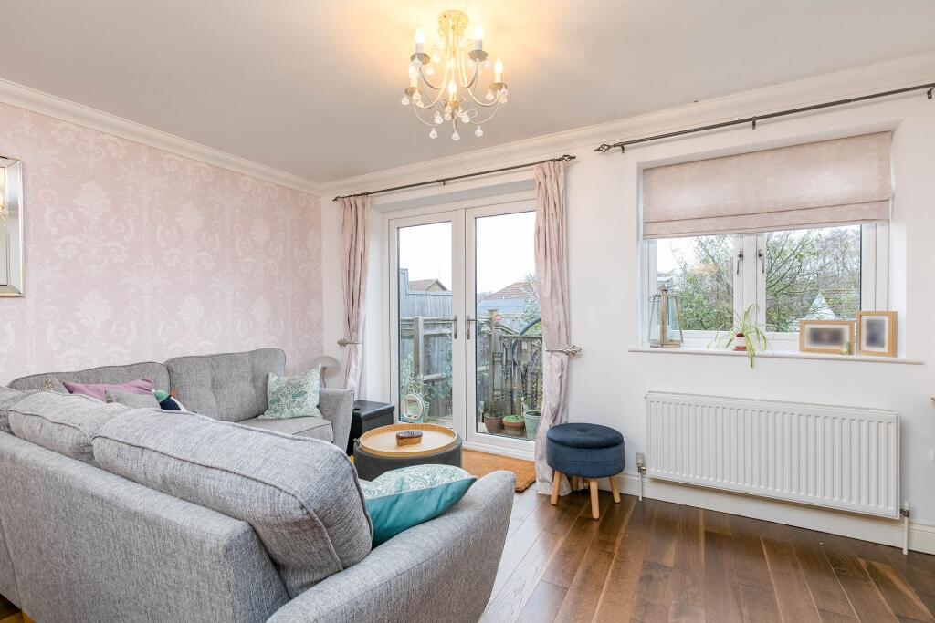 House in Redhill - More