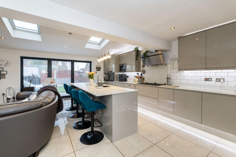 4-bed detached on Scot Lane, Aspull, WN2 1YX, £325,000