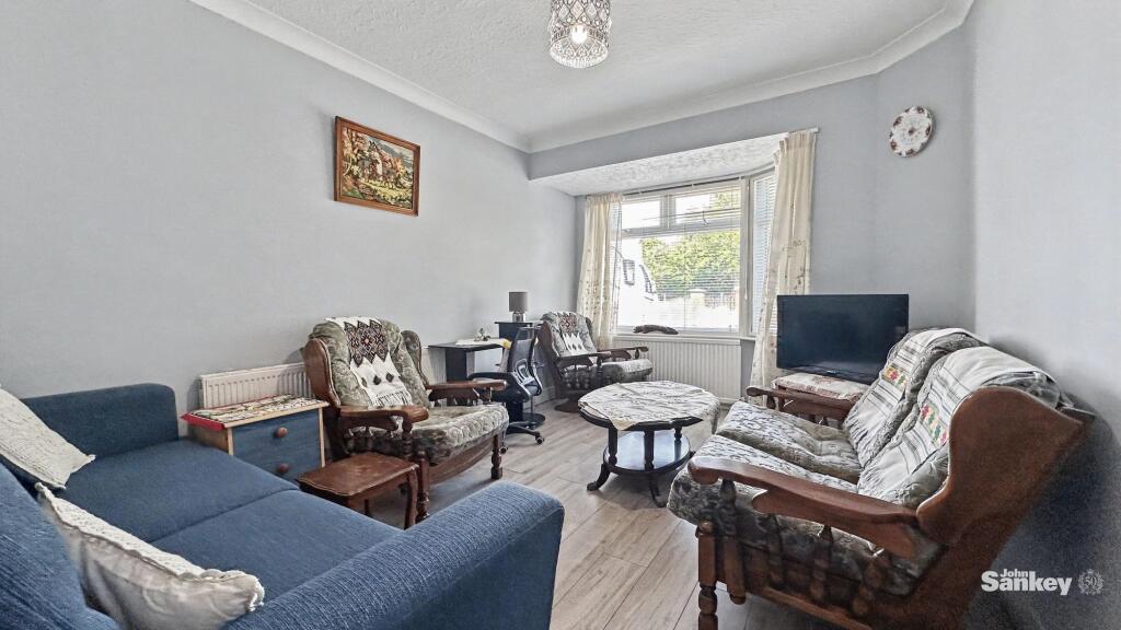 House in Mansfield, Forest Town - View 2