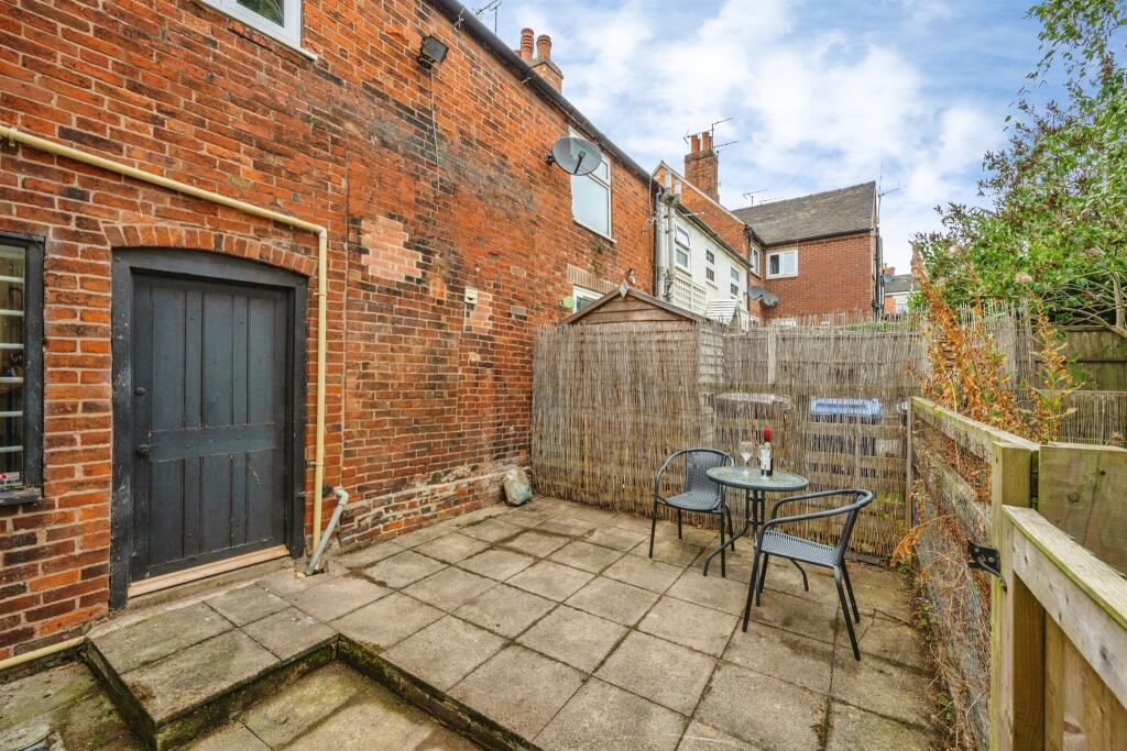 House in Stoke-on-Trent - View 5