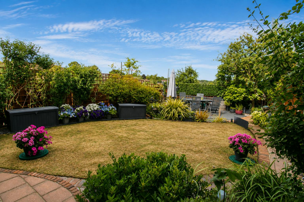 House in Reading, Tilehurst - View 4