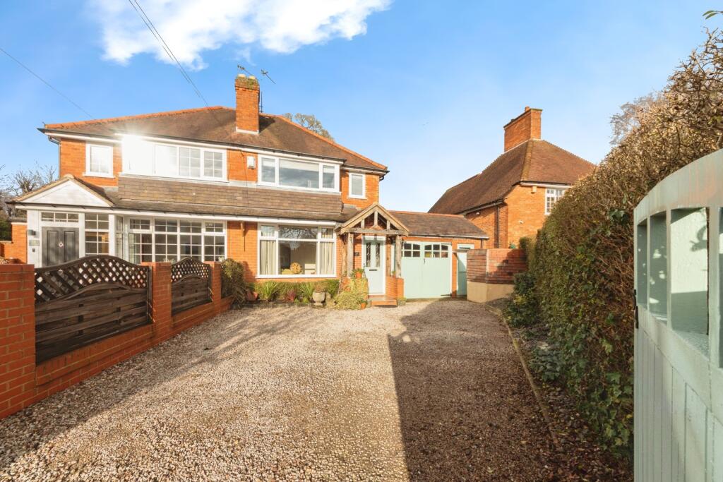 Main image of property: Redlands Close, Solihull, West Midlands, B91