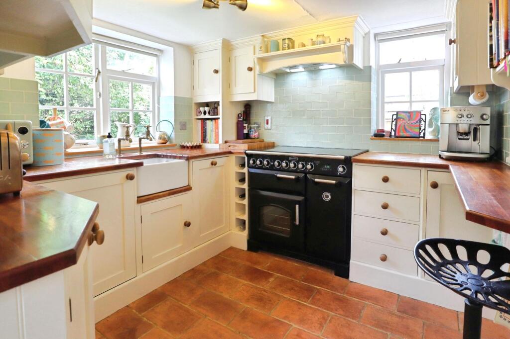 House in Helmdon, Falcutt - View 2