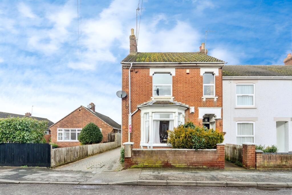 Main image of property: Theydon Avenue, Woburn Sands, Milton Keynes