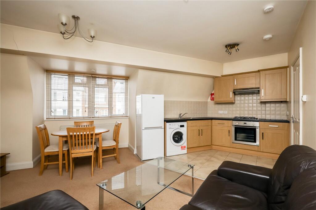 Apartment in London - View 4