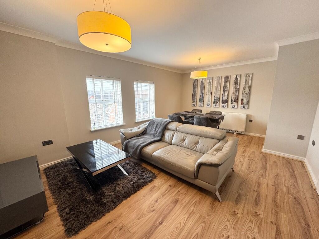 Additional image 2 of Dickens Heath Road, B90