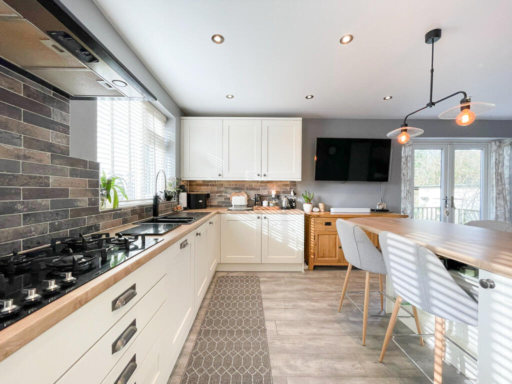 Edward Avenue, Bredbury photo 3