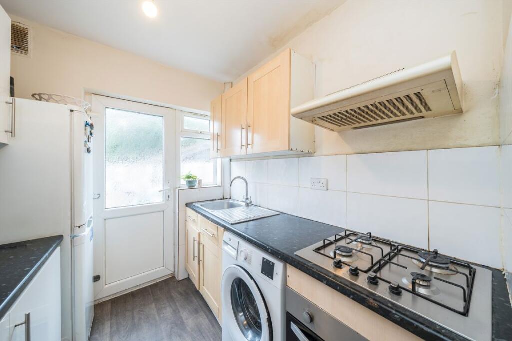 House in Twickenham - View 3