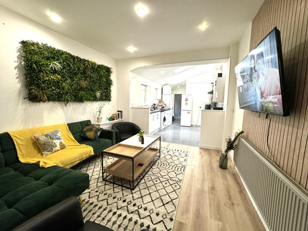 Additional image 5 of Tiverton Road - 5 bed, Selly Oak, West Midlands, B29