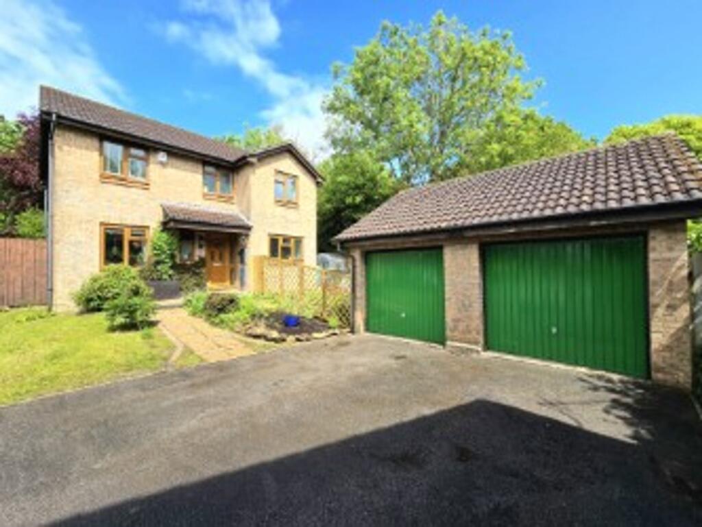 Main image of property: Heol Glyndwr, Brackla, CF31