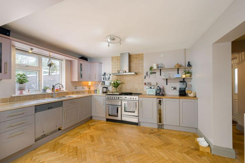 House in Peterborough - View 5