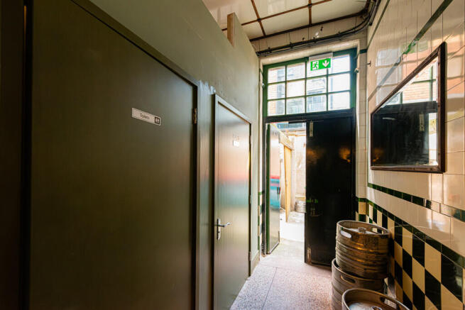 Chapel Market 74-...