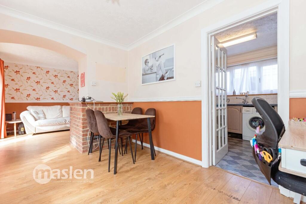 House in Brighton - View 5